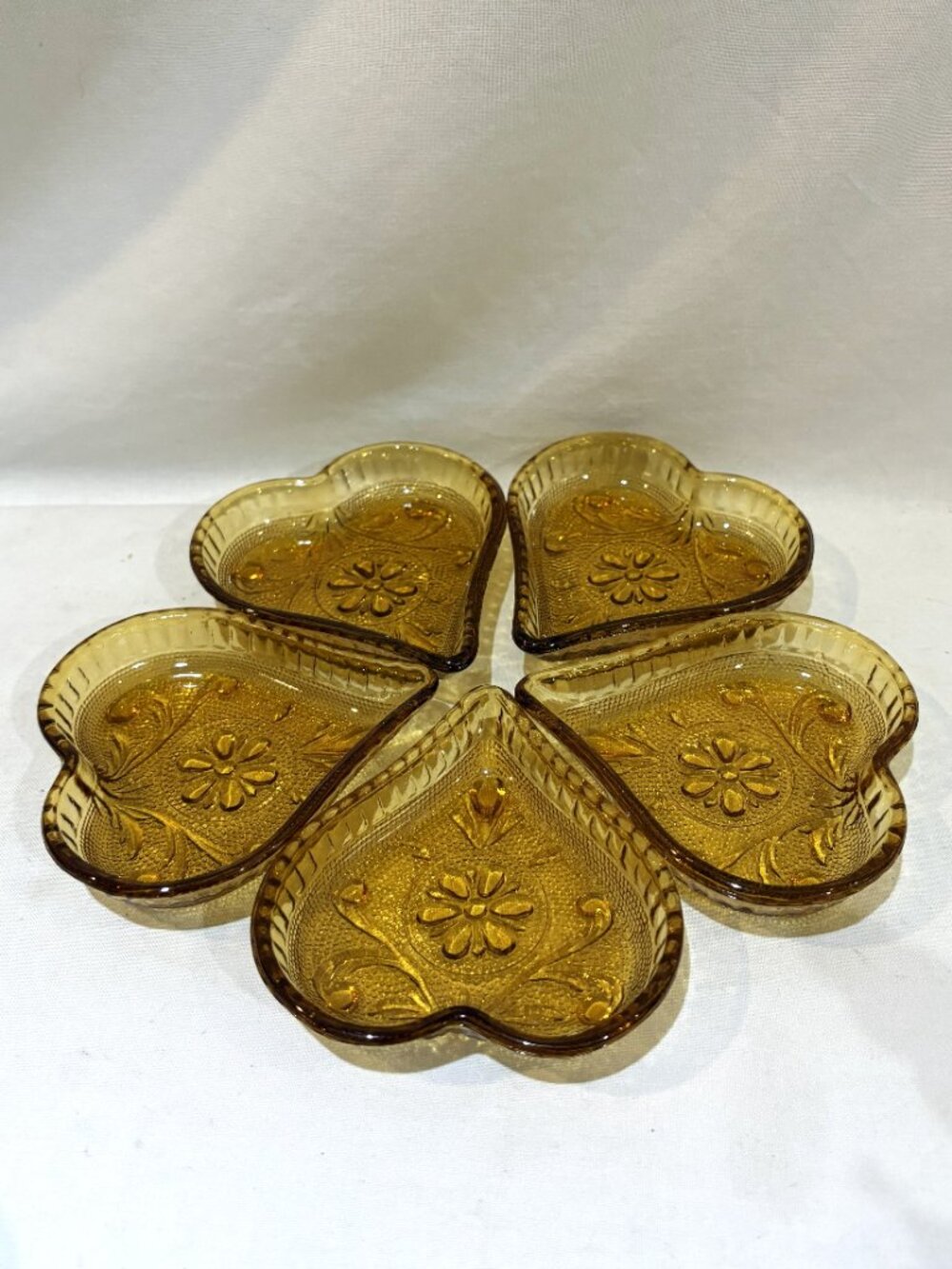 Set of 5 VTG Tiara Indiana Sandwich Glass Amber Heart Shaped Trinket Dish